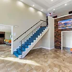SureStay Plus Hotel by Best Western Savannah I95